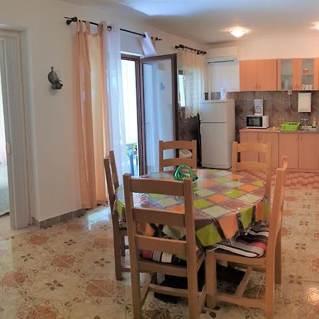 Apartments Josko Barbat Barbat na Rabu Exterior photo