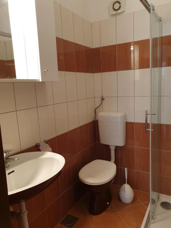 Apartments Josko Barbat Barbat na Rabu Exterior photo